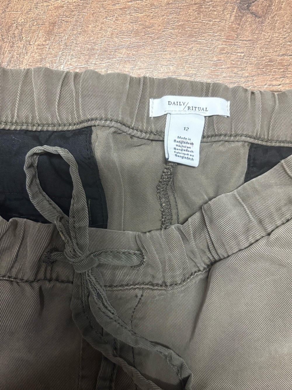 Daily Ritual 100% Lyocell Olive/Gray Joggers Size 13 - Picture 2 of 4